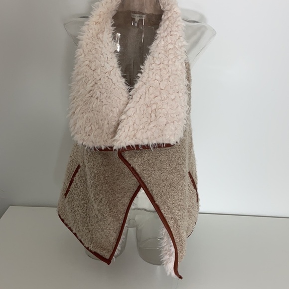 Coco +Jameson women sweaters - Picture 4 of 7